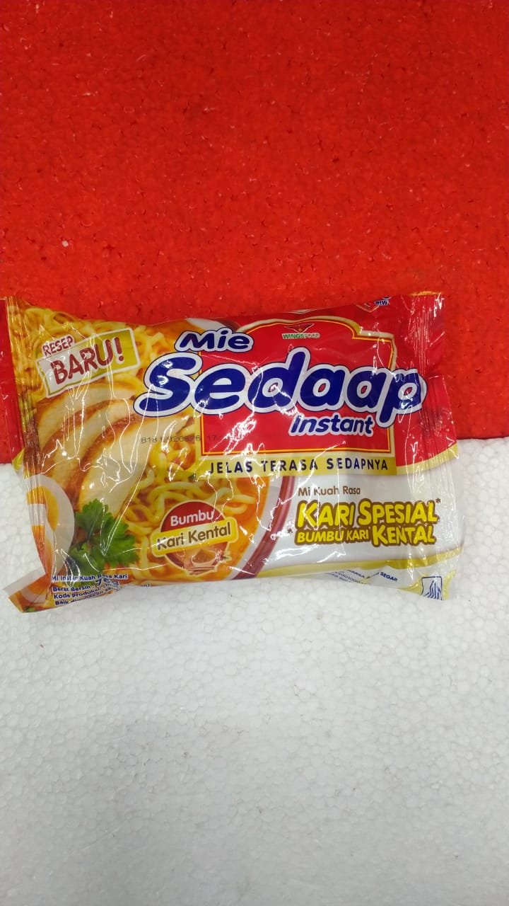SEDAP MIE KARI SPESIAL KENTAL