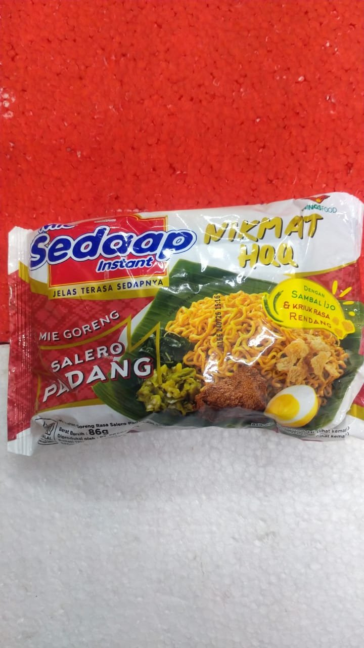 SEDAP MIE SALERO PADANG