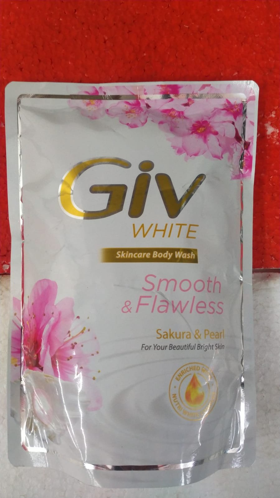 GIV BODY WASH SAKURA-400ML