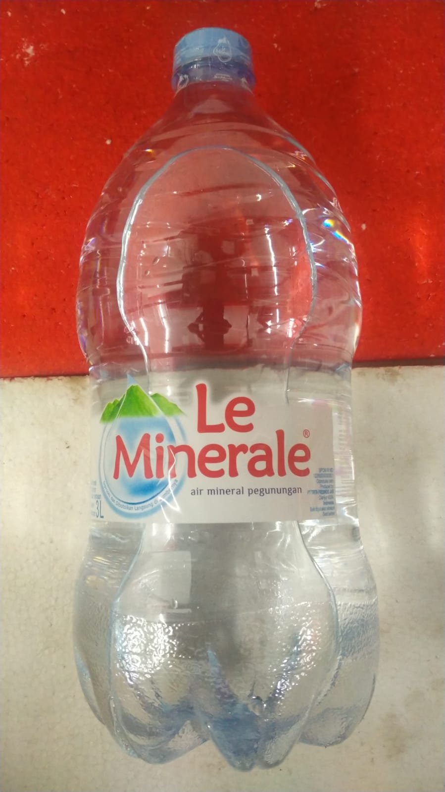 LE MINERALE-3L