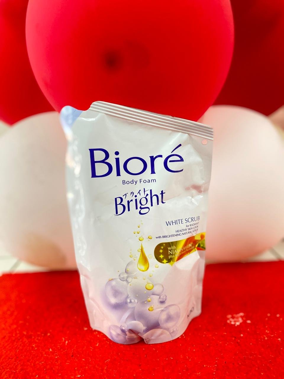 BIORE WHITE SCRUB-380ML